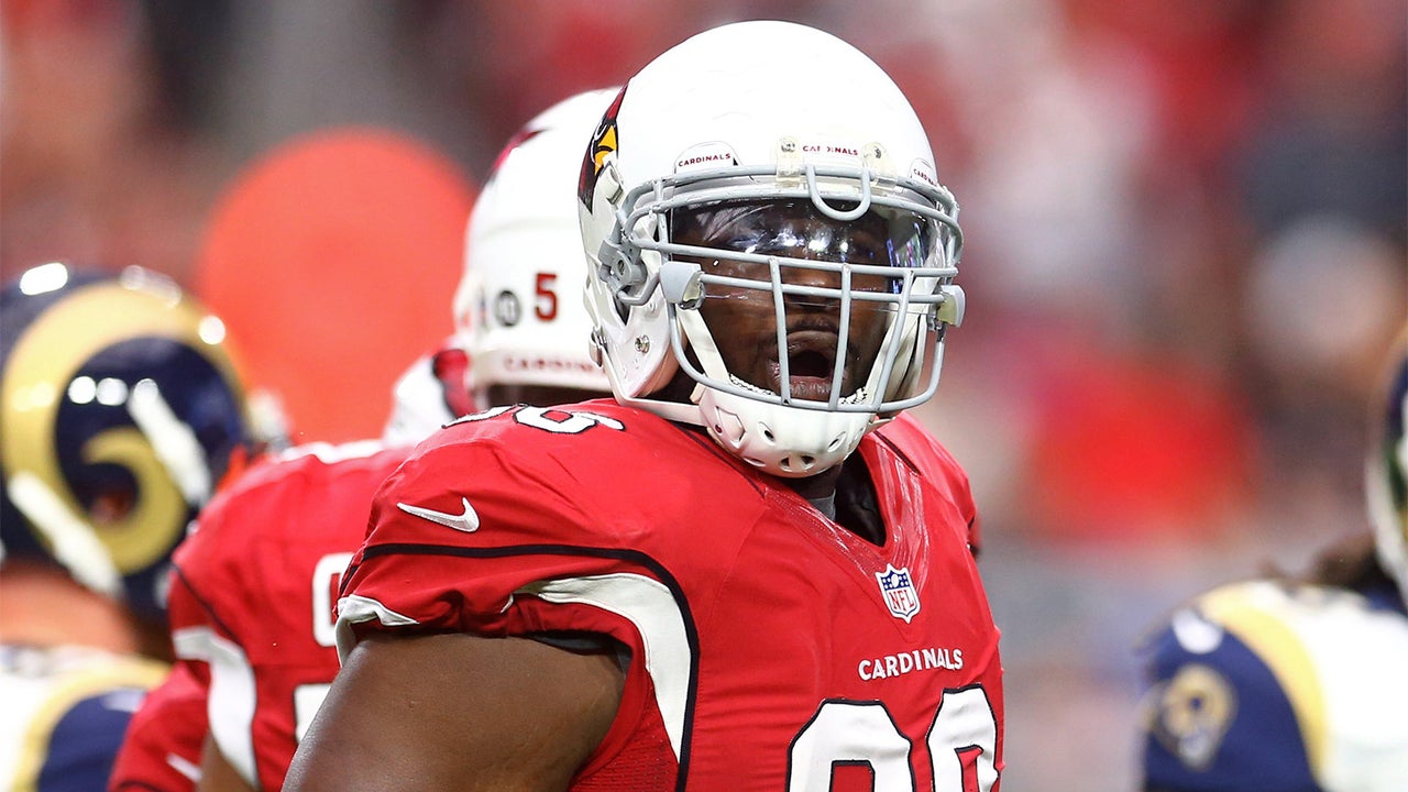 Frostee Rucker steps up with career year on Cardinals' D-line